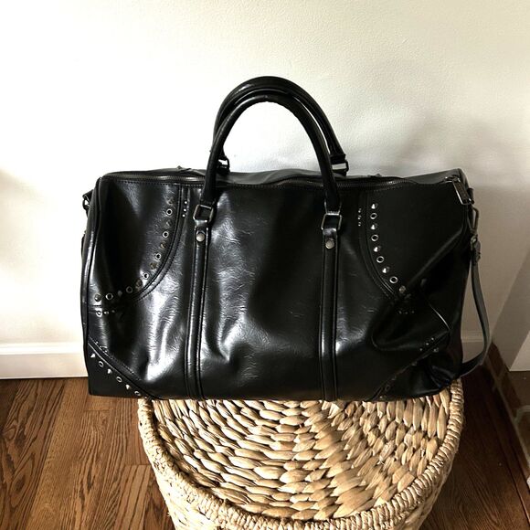 Steve Madden Black Leather Studded Embellished Duffle Bag Travel Excellent - Picture 7 of 11